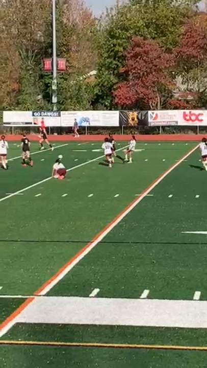 Maisie Leckerman Dribble Through Pressure